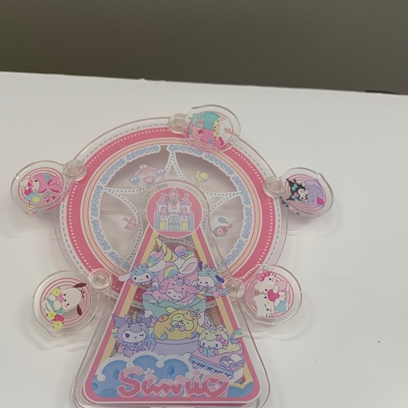 Sanrio Characters Ferris Wheel Display - Picture 3 of 4